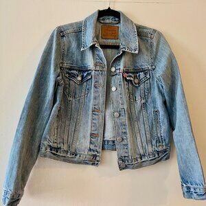 Levis Jean Jacket (M)